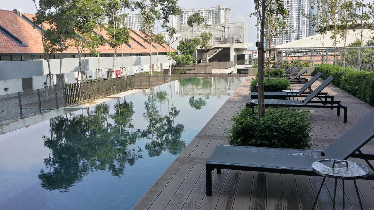 Urban Solitude At Tamarind Suite Cyberjaya Extérieur photo